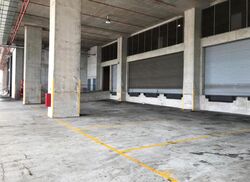 Gul Way (D22), Warehouse #510294561